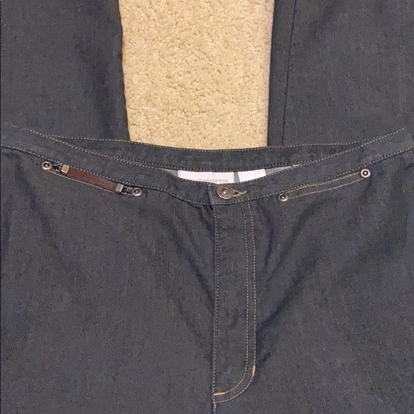 LizWear “Jeans” - Picture 2 of 16